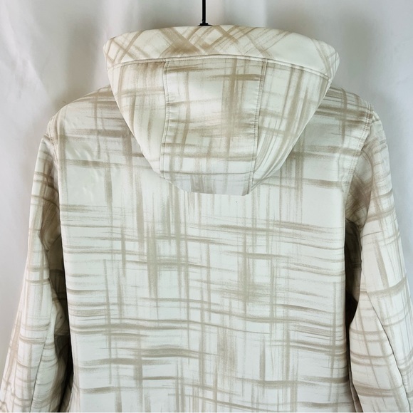 Columbia | White & Tan Omni Shield jacket Size XL - Picture 7 of 10